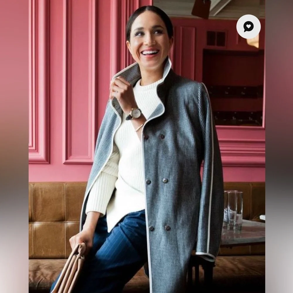 0'2nd Grande Check Classic Coat as seen on Meghan
Markle - Picture 11 of 14